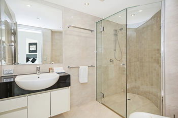 Aqua Vista Resort - Sydneys Hotel 41