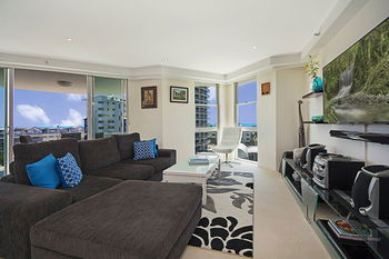 Aqua Vista Resort - Sydneys Hotel 82