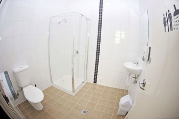 United Backpackers Melbourne - Sydneys Hotel 3