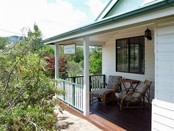 A Room With A View Bed & Breakfast - Sydneys Hotel 4