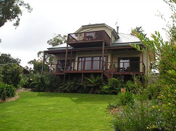Valley Of The Waters B&B - Sydneys Hotel 4