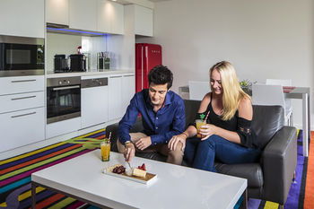 ADGE Boutique Apartment Hotel - Sydneys Hotel 18