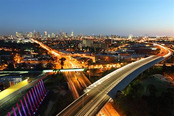 ALT Tower Serviced Apartments - Sydneys Hotel 5
