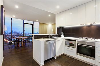 ALT Tower Serviced Apartments - Sydneys Hotel 7