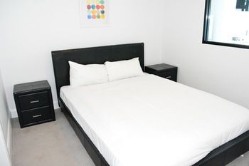 Apartments Melbourne Domain - CBD - Sydneys Hotel 14