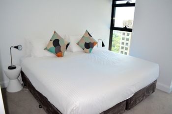 Apartments Melbourne Domain - CBD - Sydneys Hotel 21