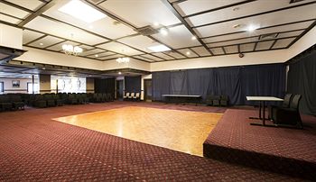 Frenchs Forest East NSW Sydneys Hotel