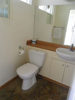 Australian Home Away @ Richmond - Sydneys Hotel 0