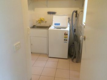 Australian Home Away Ringwood @ Bardia - Sydneys Hotel 7