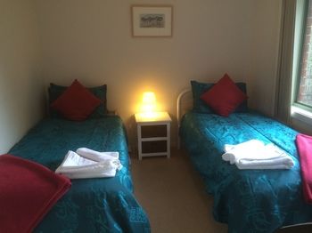 Australian Home Away Ringwood @ Bardia - Sydneys Hotel 11