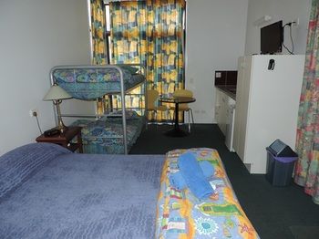 Ingenia Holidays Avina - Sydneys Hotel 13