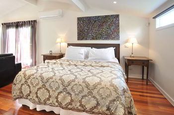 Araluen Villas - Sydneys Hotel 3