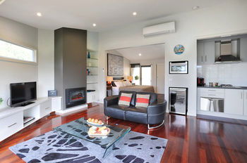 Araluen Villas - Sydneys Hotel 15