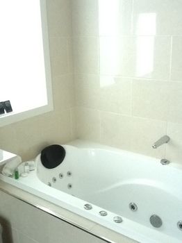 Araluen Villas - Sydneys Hotel 16