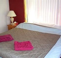 Maleny Mountain Retreat - Sydneys Hotel