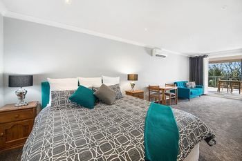 Forresters Beach Bed & Breakfast - Sydneys Hotel 0