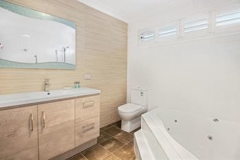 Forresters Beach Bed & Breakfast - Sydneys Hotel 4