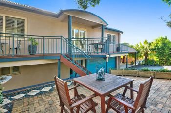 Forresters Beach Bed & Breakfast - Sydneys Hotel 8
