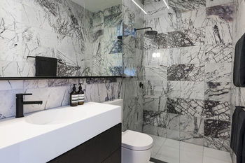 Apartment Hotel East Central - Sydneys Hotel 0