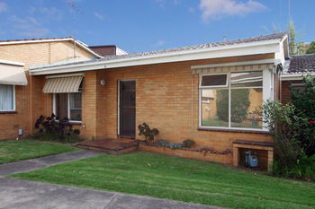Lisson Holiday Rental - Sydneys Hotel 5