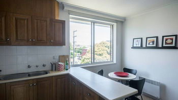 Apartment2c - Somerset - Sydneys Hotel 1