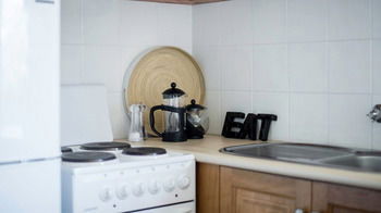 Apartment2c - Somerset - Sydneys Hotel 2
