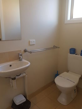 Bentley Waterfront Motel & Cottages - Sydneys Hotel 7