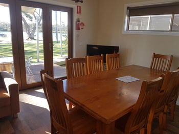 Bentley Waterfront Motel & Cottages - Sydneys Hotel 42