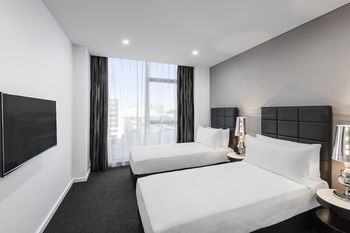 Meriton Serviced Apartments Sydney Airport - Sydneys Hotel 11