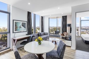 Meriton Serviced Apartments Sydney Airport - Sydneys Hotel 15