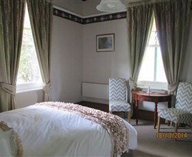 Cygnet's Secret Garden - Boutique Bed And Breakfast - Sydneys Hotel 0