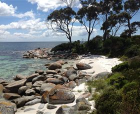 Lake Eckersley Campground - Sydneys Hotel 2