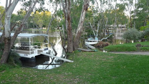 Riverside Motel, Marina Wahgunyah - Sydneys Hotel 0