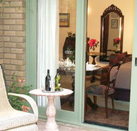 Forlonge Bed  Breakfast - Sydneys Hotel