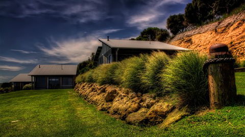 Anchors Beach House - Sydneys Hotel 2