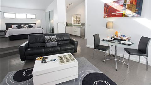 Anchors Beach House - Sydneys Hotel 5