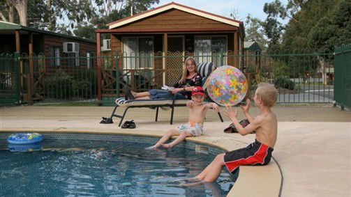 Lake Fyans VIC Sydneys Hotel