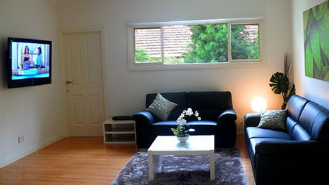 Deanswood Self Contained Accommodation - Sydneys Hotel 1
