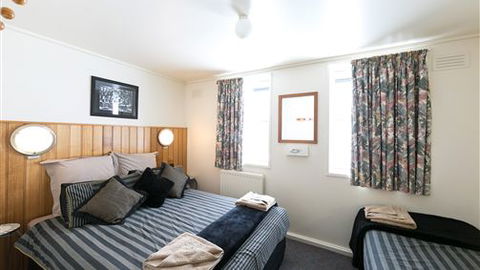 Pretty Valley Alpine Lodge - Sydneys Hotel 0