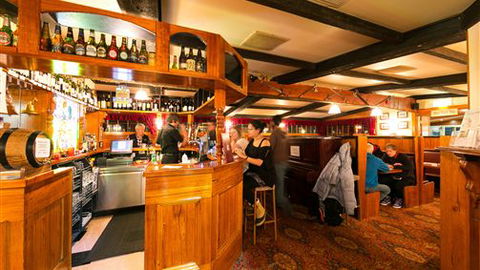 Pretty Valley Alpine Lodge - Sydneys Hotel 2