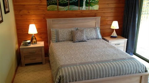 Southern Anchorage Retreat - Sydneys Hotel 0