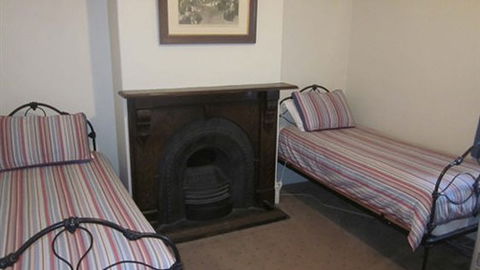 Abaleen House - Sydneys Hotel 3