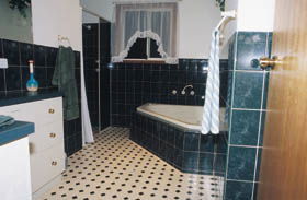 Villa Grenache Bed & Breakfast - Sydneys Hotel 0