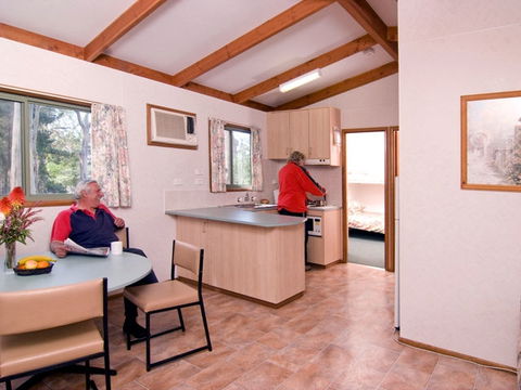 A Maze 'N Things Holiday Park - Sydneys Hotel 2
