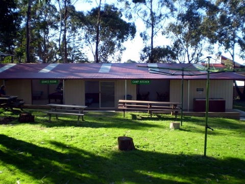 A Maze 'N Things Holiday Park - Sydneys Hotel 3