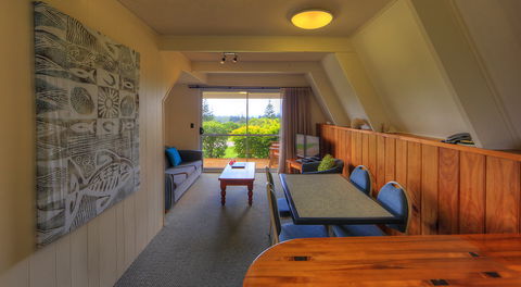 A-Frame Chalets @ Mokutu - Sydneys Hotel 1