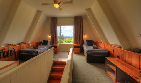 A-Frame Chalets @ Mokutu - Sydneys Hotel 2