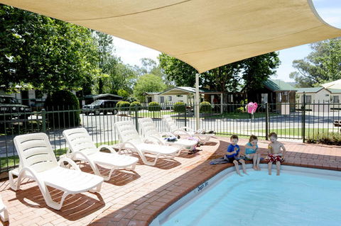 Albury All Seasons Tourist Park - Sydneys Hotel 0
