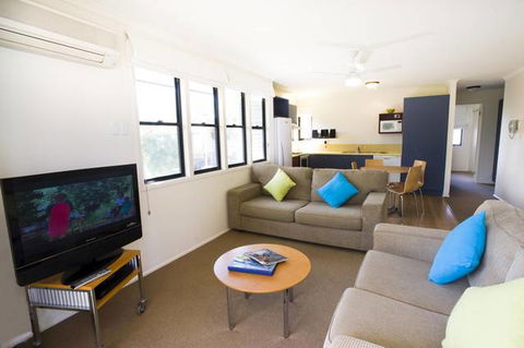 Australis Noosa Lakes - Sydneys Hotel 2
