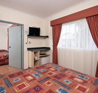 Cairns Queens Court - Sydneys Hotel